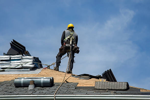 Professional Gutter Installation technician working in Richland, PA